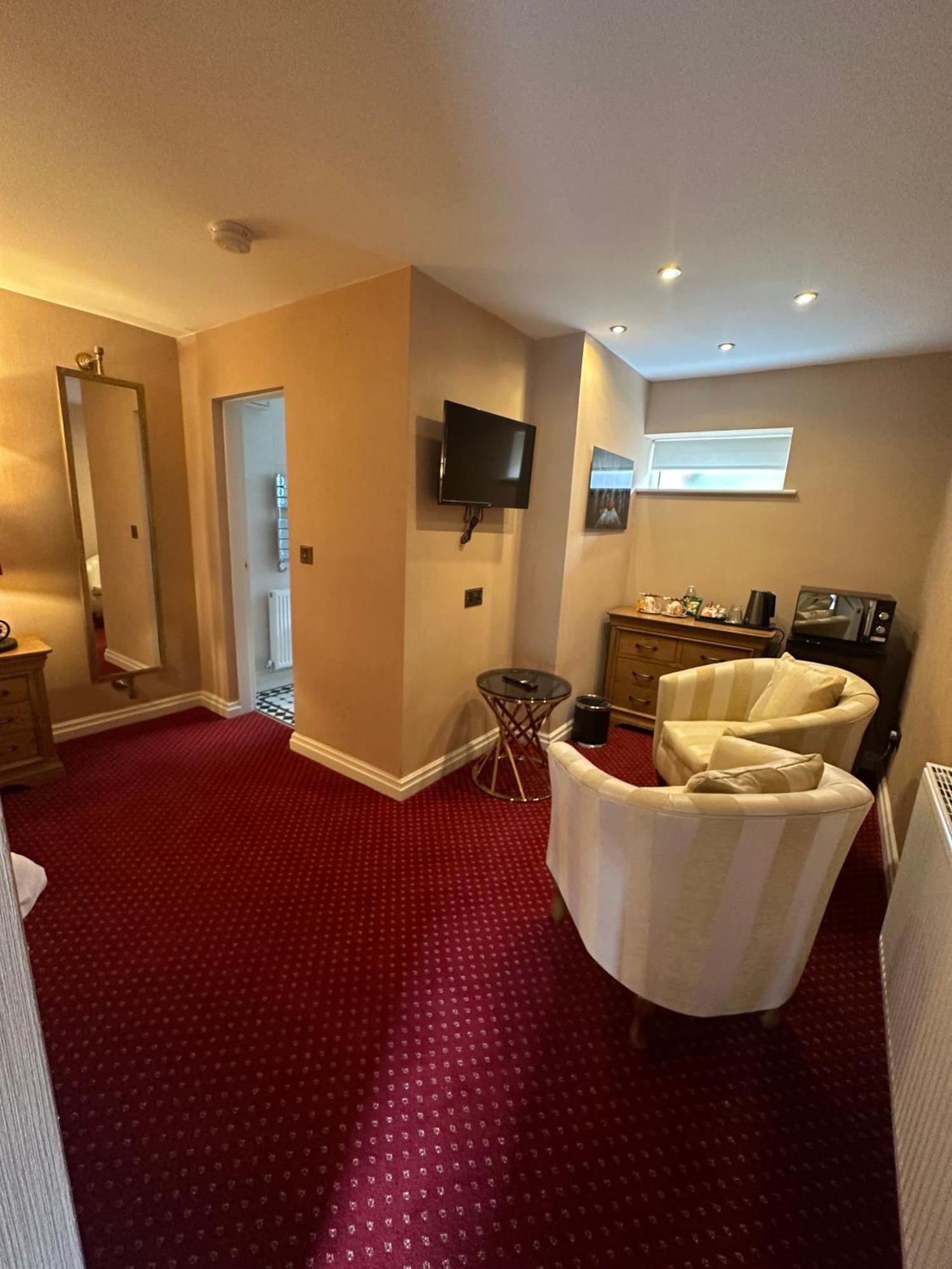 The Court 4*