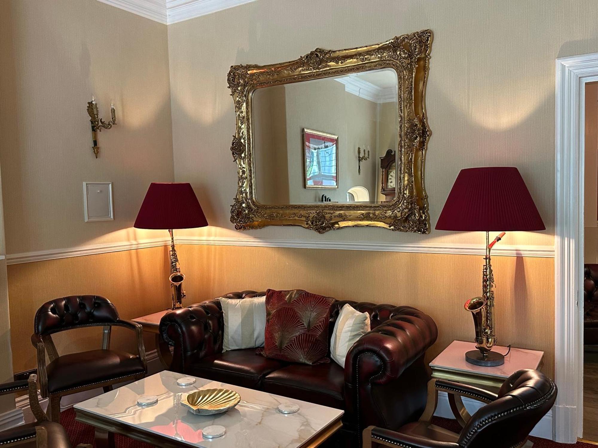 Hotel The Court Chester